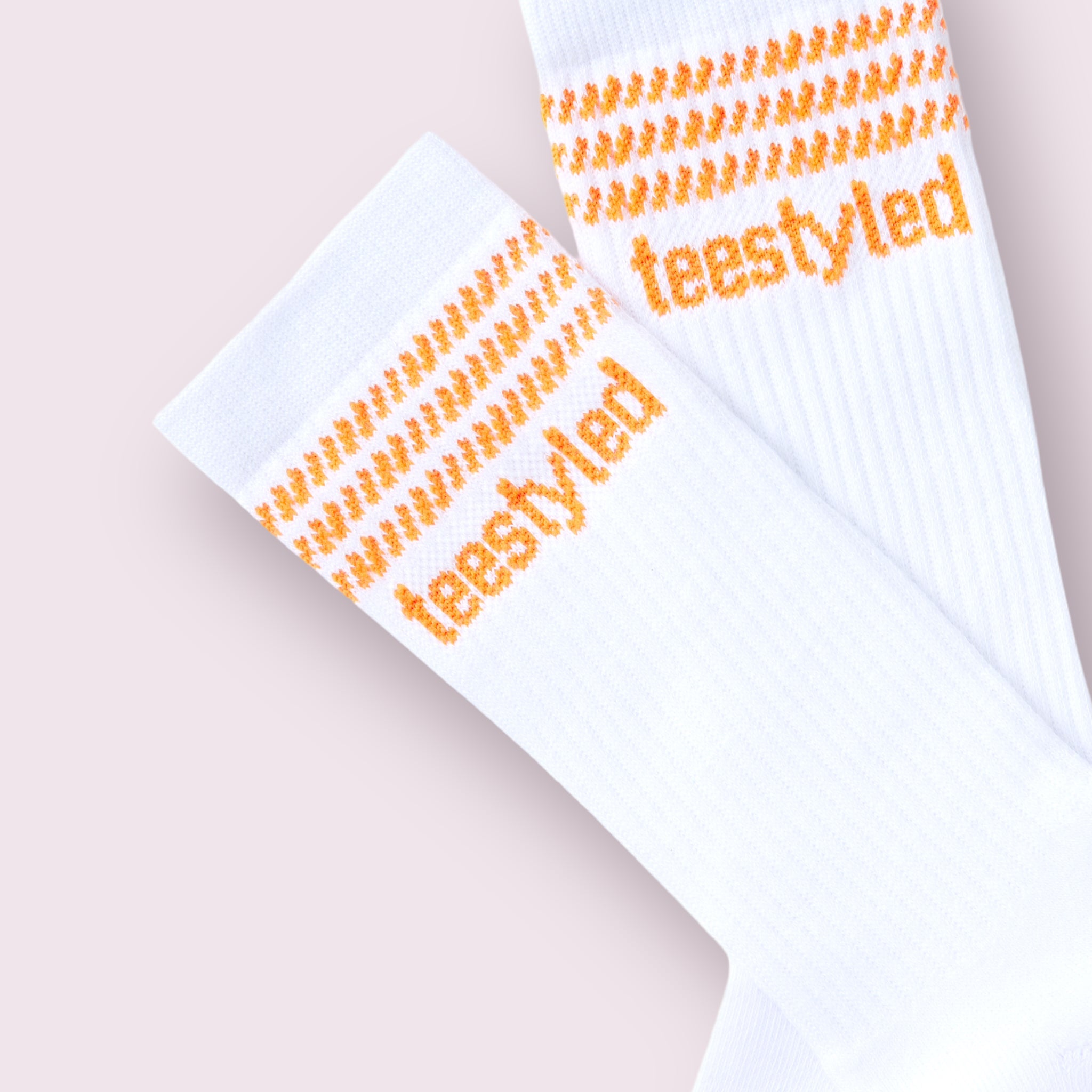 TSLNSOCKS | DIAGONAL LINES LOGO SOCKS